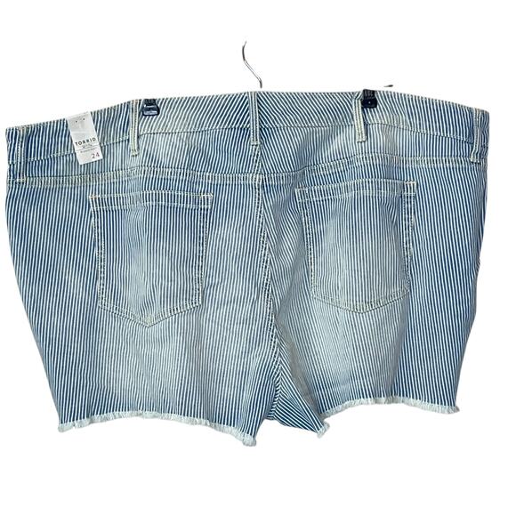 Torrid Linen Tie Front Short High Rise Cuffed Shorts Black Women Plus Sz 20 NWT - Picture 3 of 7